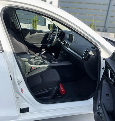 Mazda 3 cena 64900 przebieg: 84500, rok produkcji 2016 z Goleniów małe 211